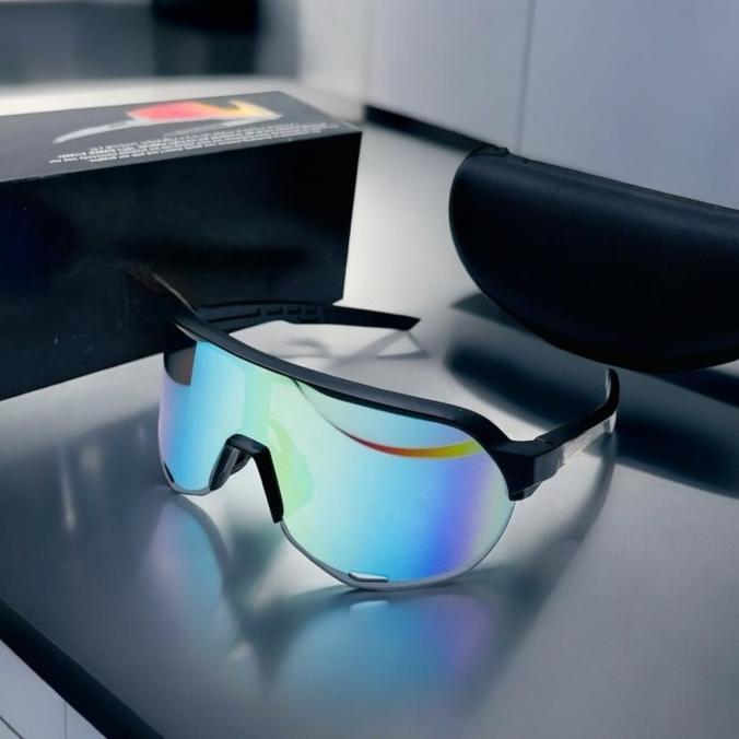 Gambar TOG Sunglasses Hyper Craft S3 Kacamata Olahraga Lensa Polarized Gaya Sporty Fullset 1 kacamata saja - 3, kacamata saja dari LACE NSTORE undefined Tokopedia