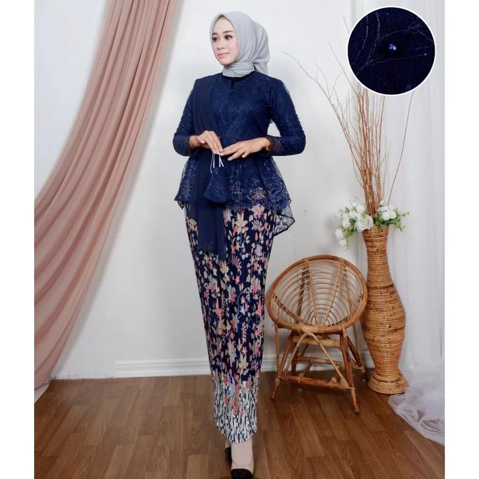 Gambar Setelan Kebaya Muslim Tulle Selendang Modern Wanita Dan Aneka Lain nya - SET NAVY, M dari Kebaya Nusantara Store undefined Tokopedia