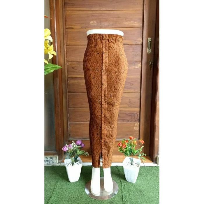 Gambar Rok Panjang Bawahan Kebaya / Rok Plisket Wiron / Rok Plisket Batik - SIDOMUKTI dari Matahari Fashion Store undefined Tokopedia