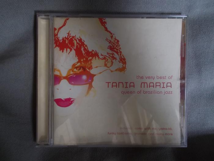 Gambar CD TANIA MARIA -- THE VERY BEST OF dari ‘MOVES LIKE JAGGER’ undefined Tokopedia