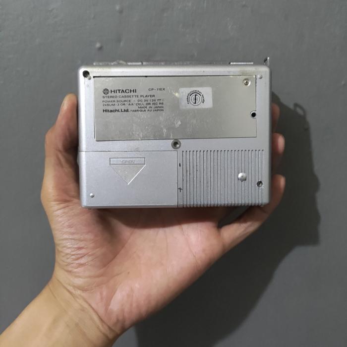 Hitachi Walkman Cassette Player CP-11EX | Indo4ward