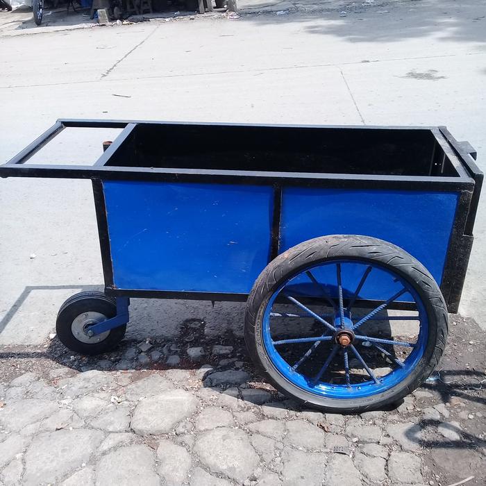 Gambar Gerobak besi / Gerobak barang / Gerobak pasir ukuran P.100 L.45 T.45 dari Roda 49 undefined Tokopedia