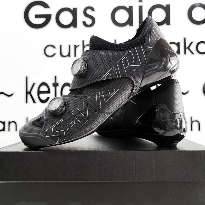 Gambar New Sepatua Cleat Sepeda S-Works Ares Road Cycling Shoes - Black Best Seller - 37 dari Kvm Bike undefined Tokopedia