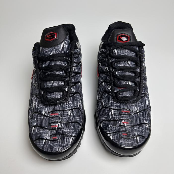 nike tn air max plus topography pack black