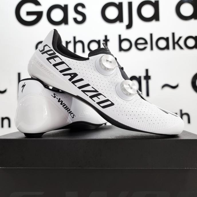 Gambar Promo Sepatu Cleat Sepeda S-Works Torch Road Shoes - Team White Termurah - 38 dari RetroBycicle undefined Tokopedia