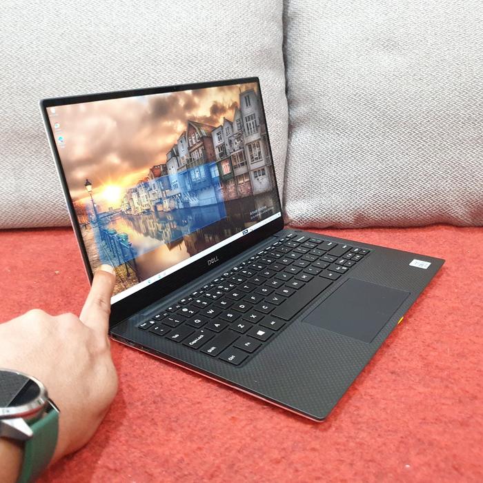 Dell XPS 13 7390 i7-10710 16Gb 512GB 4K Windowsノート本体