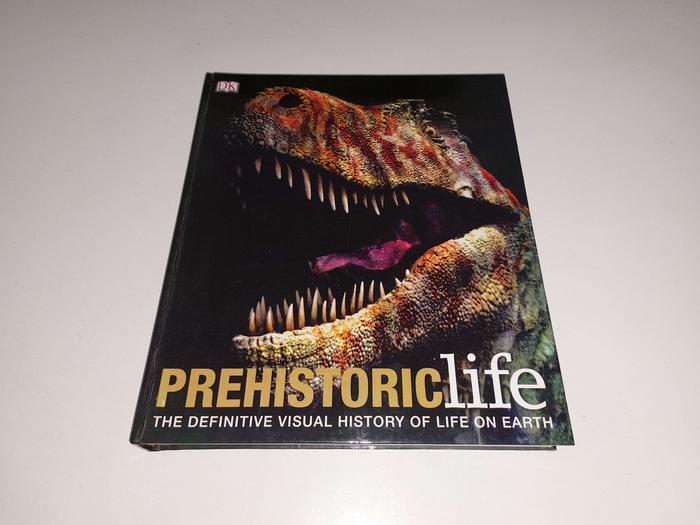 Gambar Buku Dinosaurus dan Kehidupan Pra-Sejarah "PREHISTORIC LIFE : THE DEFINITIVE VISUAL HISTORY OF LIFE ON EARTH" dari ALD Gallery undefined Tokopedia