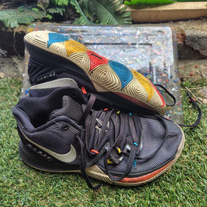 Basketball Shoes Kyrie Black Yellow Jual Sepatu Nike Kyrie Friends