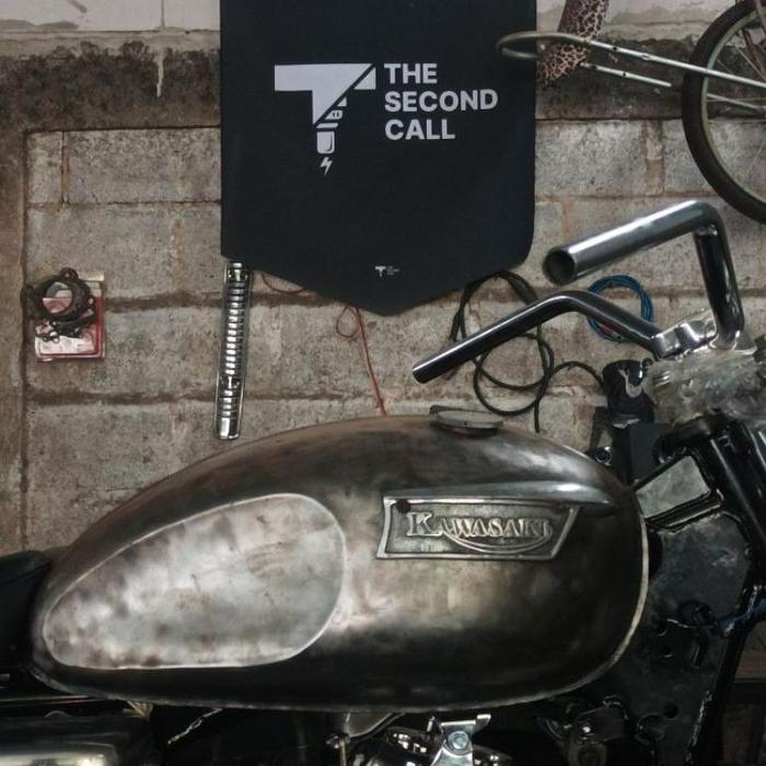 Gambar Tangki W175 Custom British Style PNP Kasaki W175 - Include Emblem dari tokoapalahitu09 undefined Tokopedia