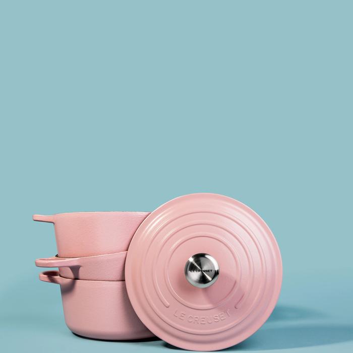 Gambar Le creuset original ROUND DUTCH OVEN 20cm - Sugar Pink dari Celiebox undefined Tokopedia