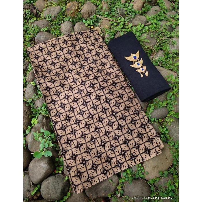 Gambar KAIN BATIK HALUS KAIN BAKAL SOGAN NEW ARRIVAL 72 BAHAN BATIK TERBARU - KODE - C dari bau sabun45 undefined 2 Tokopedia