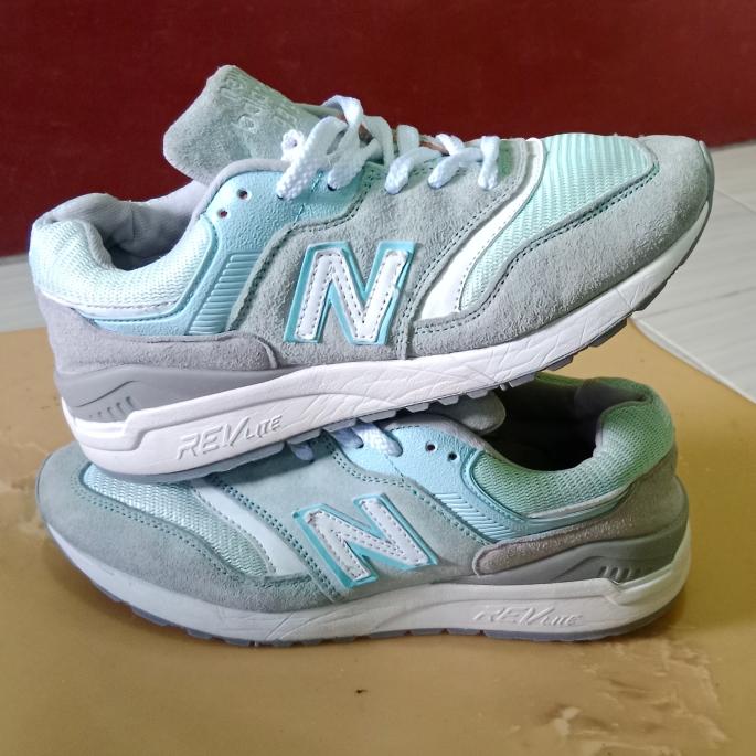 Gambar second branded authentic Nb 997 size 38/24.5cm dari Dalista Tienda undefined Tokopedia