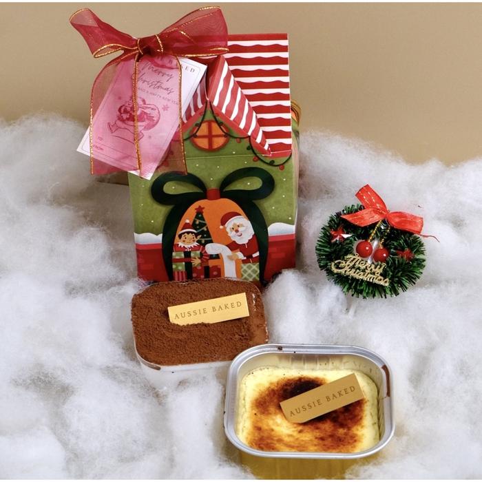 Gambar CHRISTMAS HAMPER KUE KERING COOKIES NATAL BANDUNG PASTRY CHOUX HAMPERS - MERRY 2PC CAKE dari Aussie Baked undefined Tokopedia