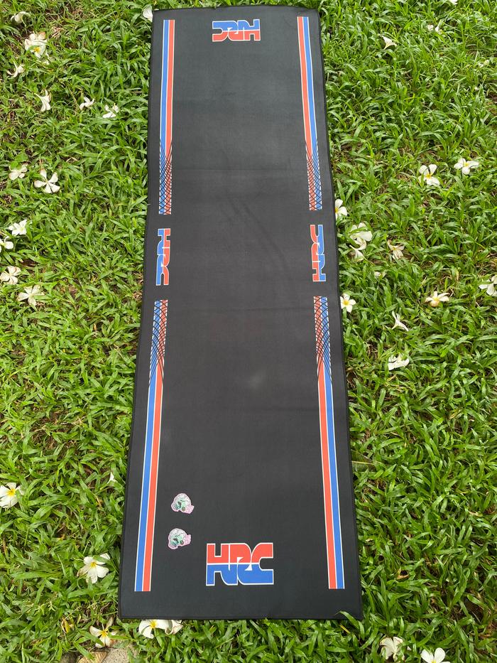 Gambar Karpet Display/Karpet Kontes Motor Premium - HDJ-1 (60x200) dari HDJ Racing undefined 5 Tokopedia