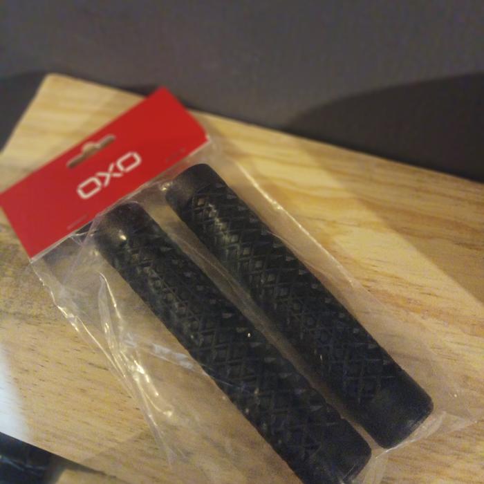 Gambar Handgrip OXO waffle mirip ardently fixie mtb touring - Hitam dari VeloVellaz 1 undefined Tokopedia