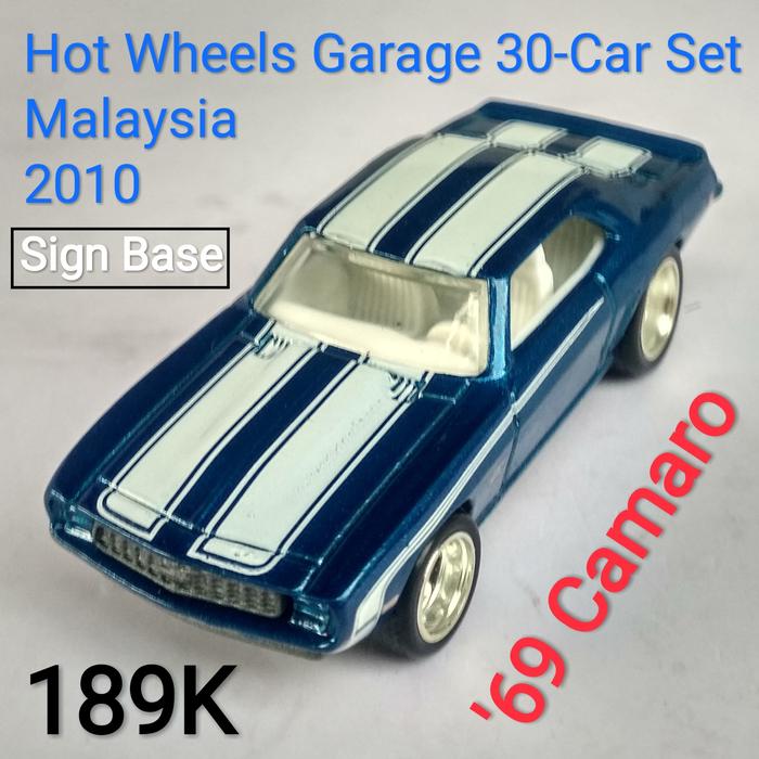 Gambar Hot Wheels Garage 69 Chevrolet Chevy Camaro sign Base Signature dari Tumo Racer undefined Tokopedia