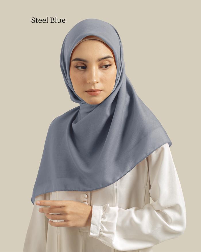 Gambar Hijab Voal paris segi empat Square Basic - steel blue dari kumma basic undefined Tokopedia