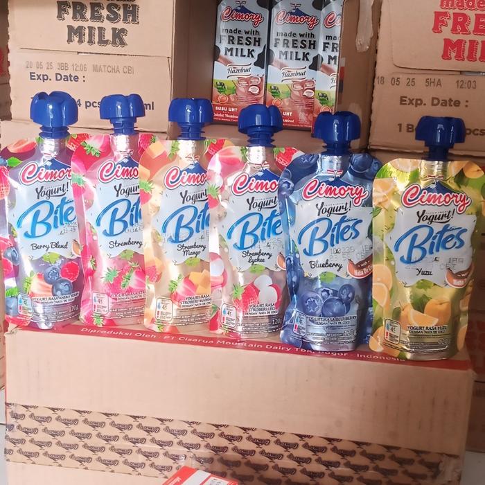 Gambar Cimory Bites-Yogurt With Nata de Coco 120 gr Varian Lengkap - Strawberi dari JMOfficiall undefined Tokopedia