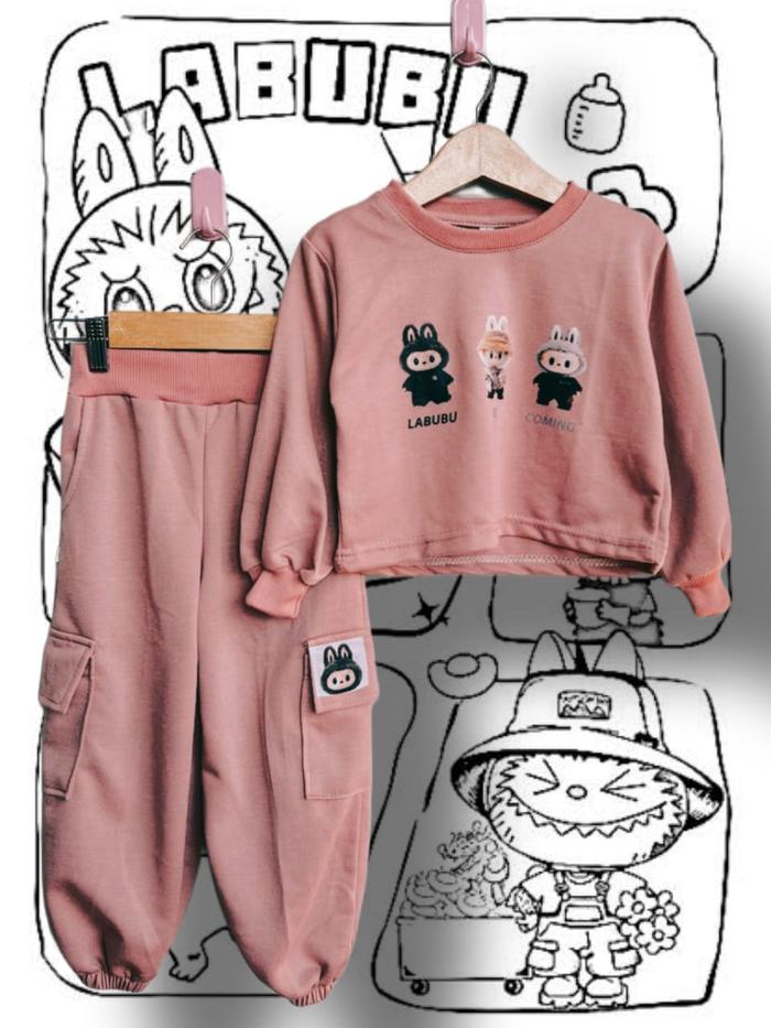 Gambar LABUBU SETELAN VIRAL Baju Crop labubu Setelan Anak Perempuan celana Joger Kargo Usia 3 sampai 10 tahun - PINK, 3-4 tahun dari ivan sanroy undefined Tokopedia