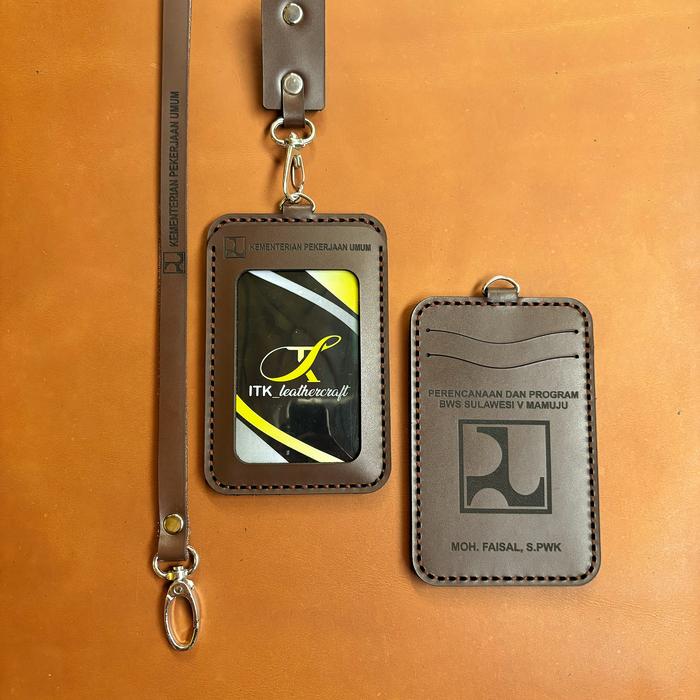 Gambar lanyard id card kulit nametag holder id card kulit - Dark brown dari ITK leathercraft undefined Tokopedia