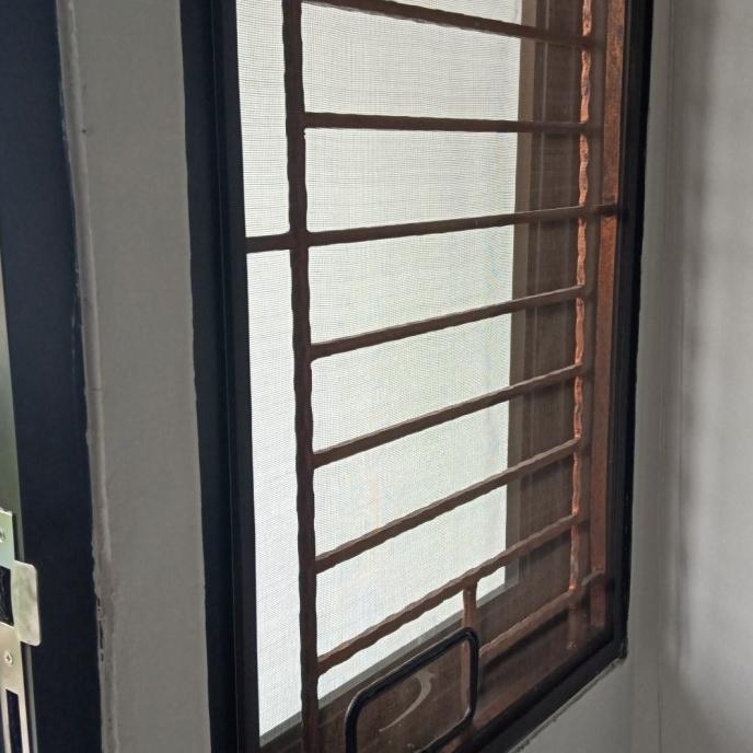 Gambar Kasa Nyamuk Fiber / penutup Jendela / Pintu - Hitam dari Tears Store forever undefined Tokopedia