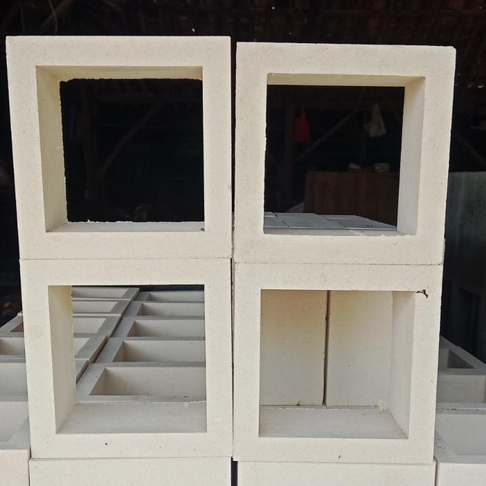Tipe Roster Jual Roster beton minimalis modern polos putih/Roster beton lubang ...