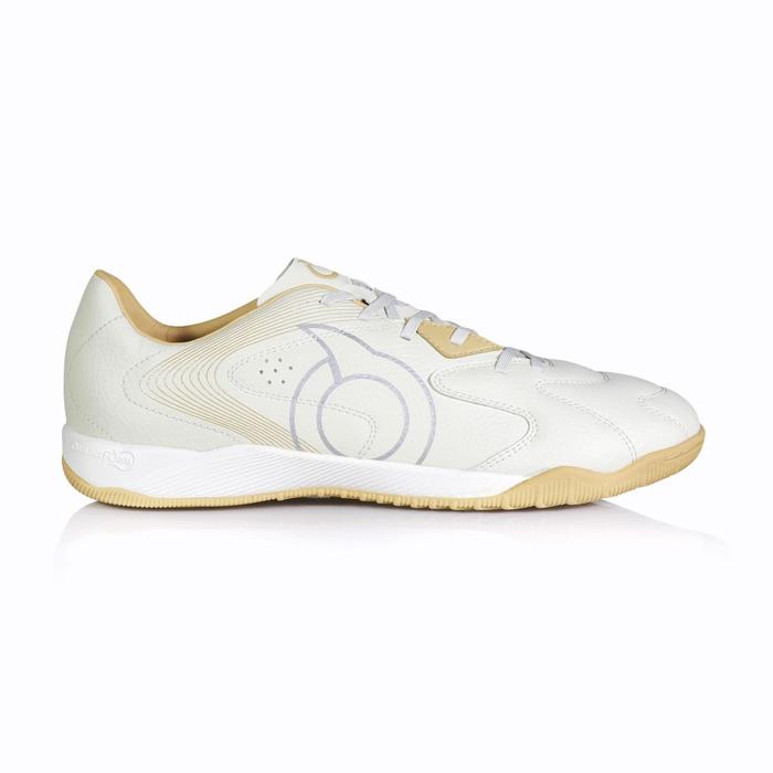 Gambar SEPATU FUTSAL ORTUSEIGHT OLYMPICO V3 IN - OFF WHITE/GOLD - 42 dari RANK SPORTS undefined Tokopedia