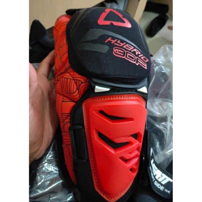 Gambar DEKER LUTUT pendek LEAT - KNEE PROTECTOR LEATt HYBRID short (SOFT N COMFORT) Kneepad Voltz - Leatt - Red, ALLSiZE dari cv nestaofficial shop undefined Tokopedia