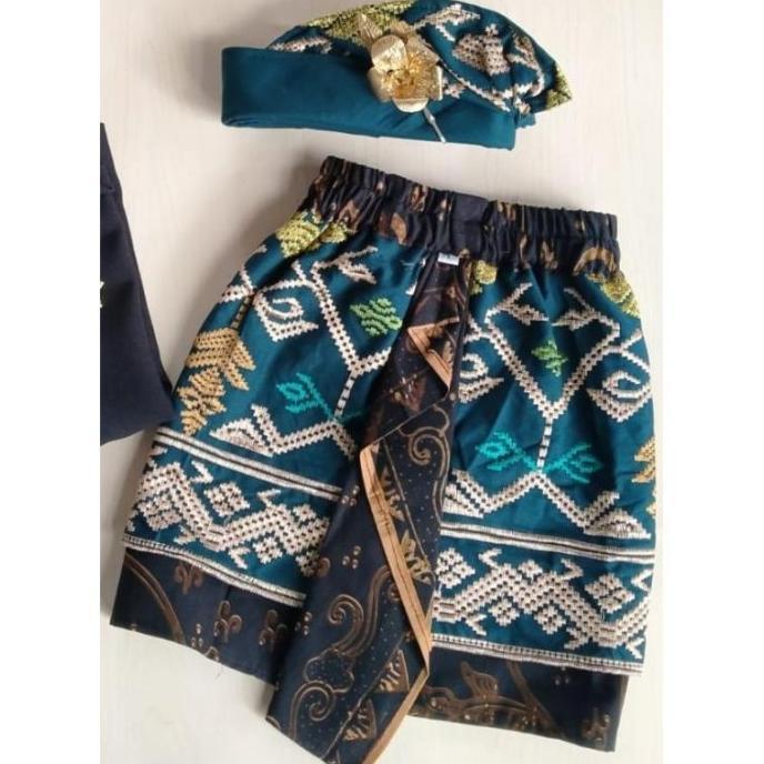 Gambar Fashion Anak 0-5 Tahun Set Pakaian Adat Bali Anak Baju+Kamen+Udeng - KAMEN+UDENG 01, 0-1 tahun dari adhe cell 99 undefined Tokopedia