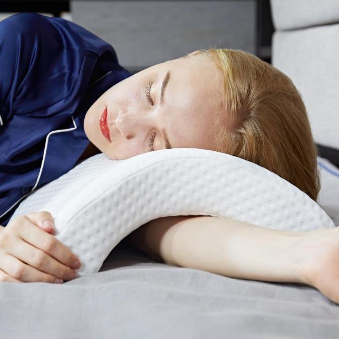 Arch Pillow Memory Foam Bantal Kantor Duduk Tidur Anak Support Kepala