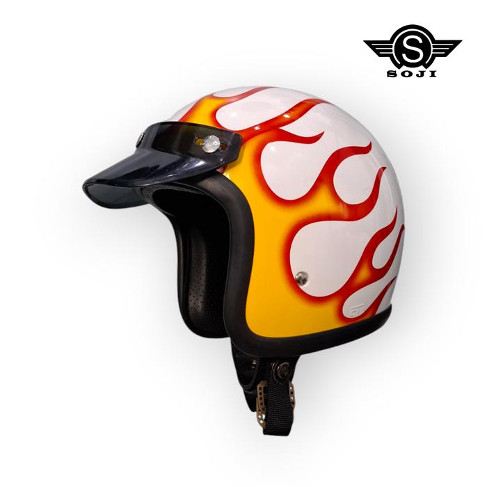 Gambar SOJI Helm Slim Head 500tx Motif Api Pet Japan - White Pet Hitam, XL (61 - 62cm) dari SOJI Helmet Official Store undefined Tokopedia