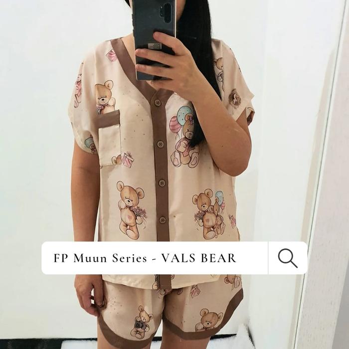 Gambar MUUN SET - TENCEL SHORTPANTS PJS / PIYAMA - VALS BEAR dari felicollection.id undefined Tokopedia