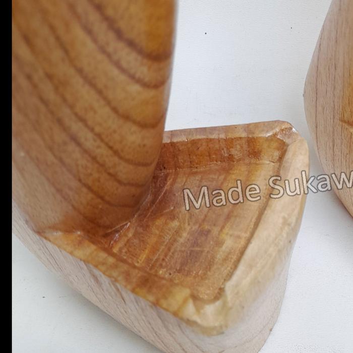 Gambar Kerajinan tangan asbak ukiran kayu motif khas handmade bali - 20cm natural dari MadeSukawati undefined Tokopedia