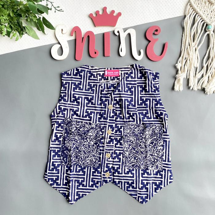 Gambar Shine Outer Rompi Vest Atasan Batik Anak Tiffany Cantik Cocok untuk Acara Formal atau Non-Formal - Navy, XXXL dari Shine Batik ID undefined Tokopedia