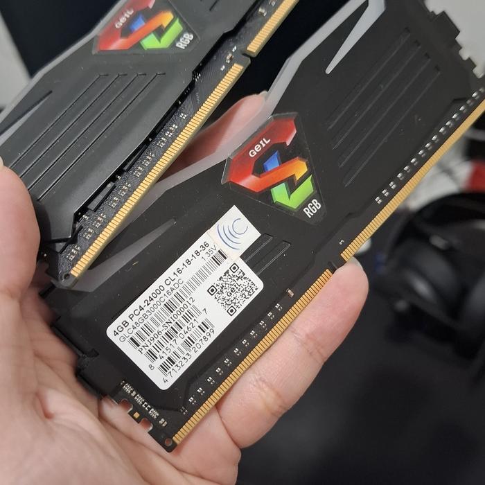 Jual RAM Geil Super Luce RGB 4GBx2 (kit) 3000MHz DDR4 Kota Depok