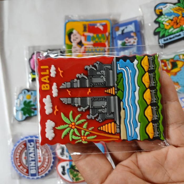 Gambar magnet temlelan kulkas magnet karet motif random khas bali lucu lucu - pura dari sarimesaribali undefined Tokopedia