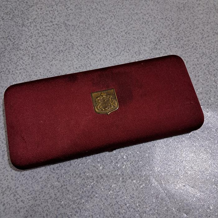 Gambar Kotak Perhiasan Kalung original asli Majorica Spanyol dari bendakuno undefined Tokopedia
