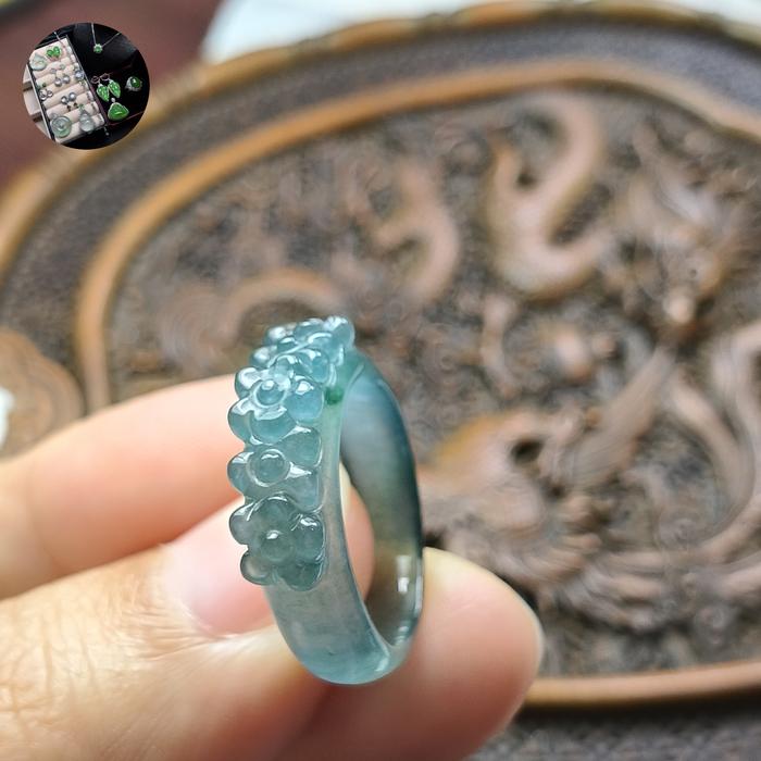 Gambar Cincin Giok Burma Ukir Bunga Sakura bersertifikat / Bangle Ring Jadeite certified dari Murah Jasa Rosejade undefined Tokopedia