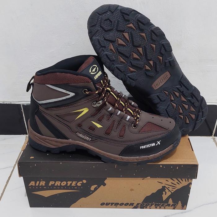 Gambar Sepatu Gunung Outdoor Hiking Air Protect Protector Original - Coffee/Krem, 40 dari Rushpeak Adventure Gear undefined Tokopedia