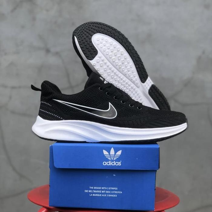 Gambar Sepatu Runing Jumbo 48 47 46 45 Sepatu Pria Ukuran Besar Running - BLACK WHITE, 48 dari SEPATU EMBUN undefined Tokopedia