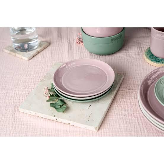 Gambar Staub original CHERRY BLOSSOM bowl/plate/dish/mug - Plate 15cm dari Celiebox undefined Tokopedia