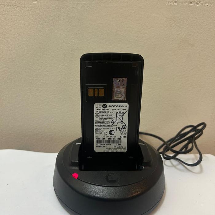 Gambar Motorola Charger dan batre cp 1660/1300 Bekas Original dari mutiara cahaya makmur undefined Tokopedia