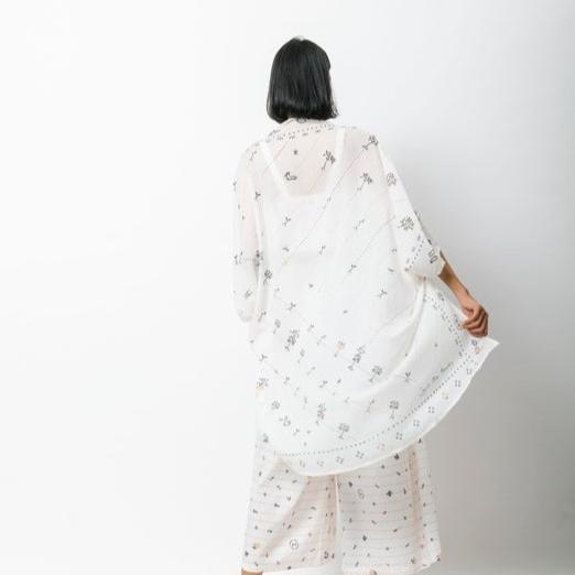 Gambar Scarf Outer Tumbuh Collection Tencel Organik Sejauh Mata Memandang - Pagi Sore (P) dari DeGEA FASHIONS undefined Tokopedia