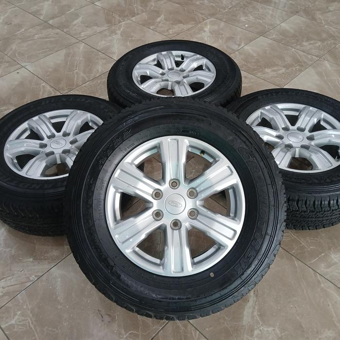 Gambar Pelek seken copotan mobil Ford ranger ring 17 H6x139 plus ban bekas siap pakai ban tebal dari tokobanvelgmobilwrv undefined Tokopedia