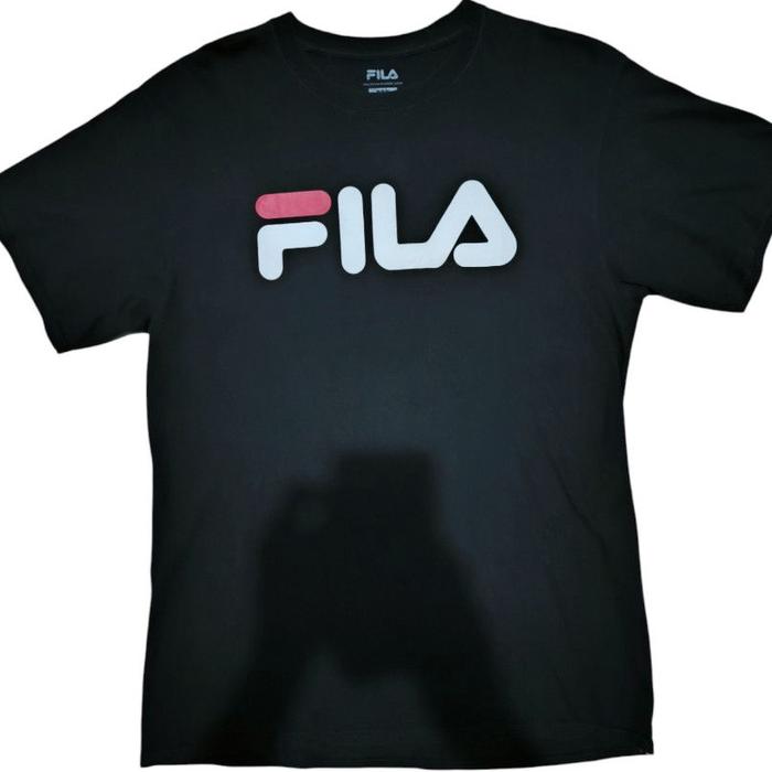 Gambar Kaos Fila Size M ( P 75 X L 49 ) dari pojok.thrift_ undefined Tokopedia