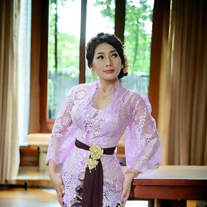 Gambar [ TERMURAH ] Kebaya Jadi Brokat Metalik Ukuran Jumbo atau Size Besar Lengan Lonceng Halus Lembut Kain Lemes (Size 4XL 5XL 6XL dan 7XL) - Lilac, 7XL dari anomancollection undefined Tokopedia