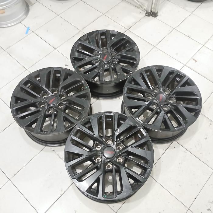 Gambar velg OEM copotan FORTUNER TRD R18 dari Bshr Velg Ban Mobil undefined Tokopedia