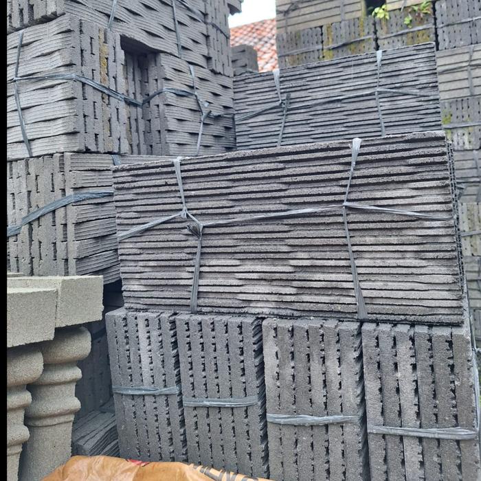 Gambar BATU CETAK / LIST  DINDING RUMAH , PAGAR RUMAH , - Hitam, 2 pak dari MADINA BLOCK MATERIAL undefined Tokopedia