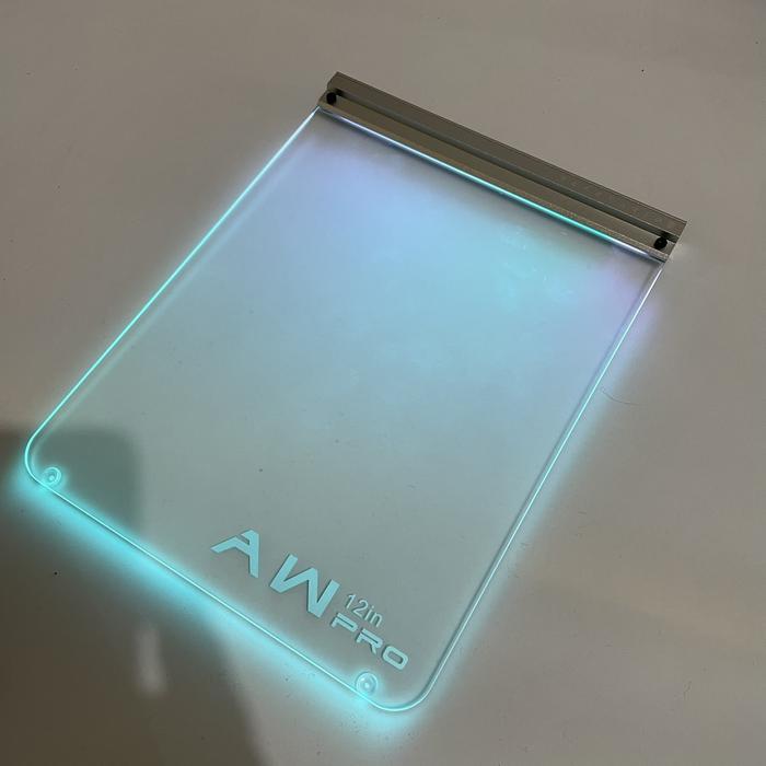 Gambar MOUSEPAD GAMING ALIENWARE RGB Symphony Luminous - OPTICAL GLASS dari ALIENWEAR STORE undefined Tokopedia