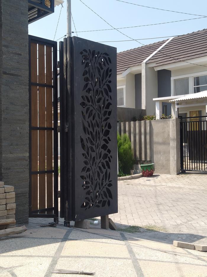Gambar Pagar lipat minimalis platcutting dan woodplank dari Dejetiga Sidoarjo - CV. Dj3 Engineering undefined Tokopedia